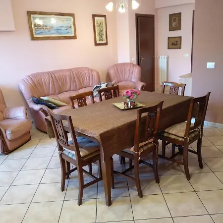 Appartamento Casa Vacanze La Rosa Rossa